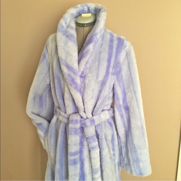 ❗️SOLD❗️Vintage Faux Fur Robe - Picture 4 of 5